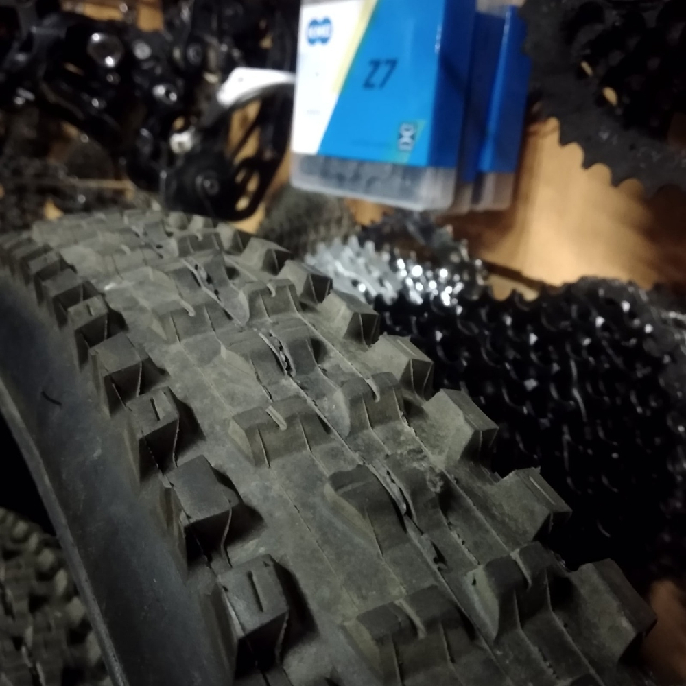 Пара покрышек MAXXIS 26" High Roller II 26x2.4 TPI 60 кевлар