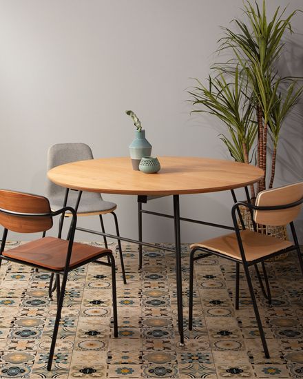 Стол Novaks 120 (200) х120 черный, шпон дерева Испания 