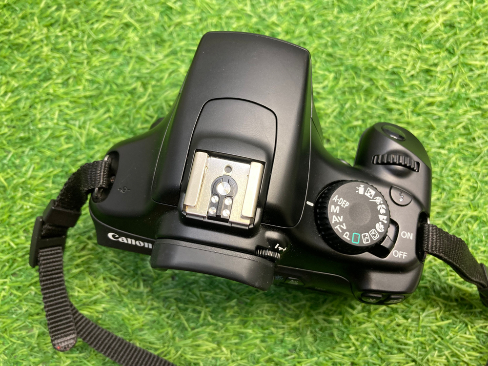 Canon 1100D + 18-55mm 3.5-5.6 IS II (2.600 кадров)