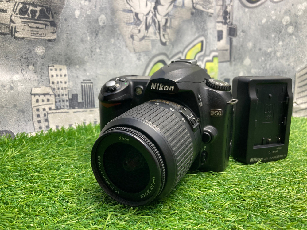 Nikon D50 kit 18-55mm 3.5-5.6G ED (49.000 кадров)
