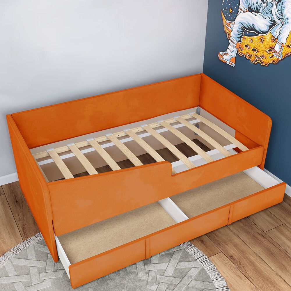 Кровать детская 160х80 с бортиком и велюровым наматрасником (милк)