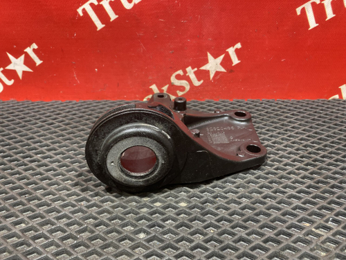 Кронштейн амортизатора кабины правый 2020г