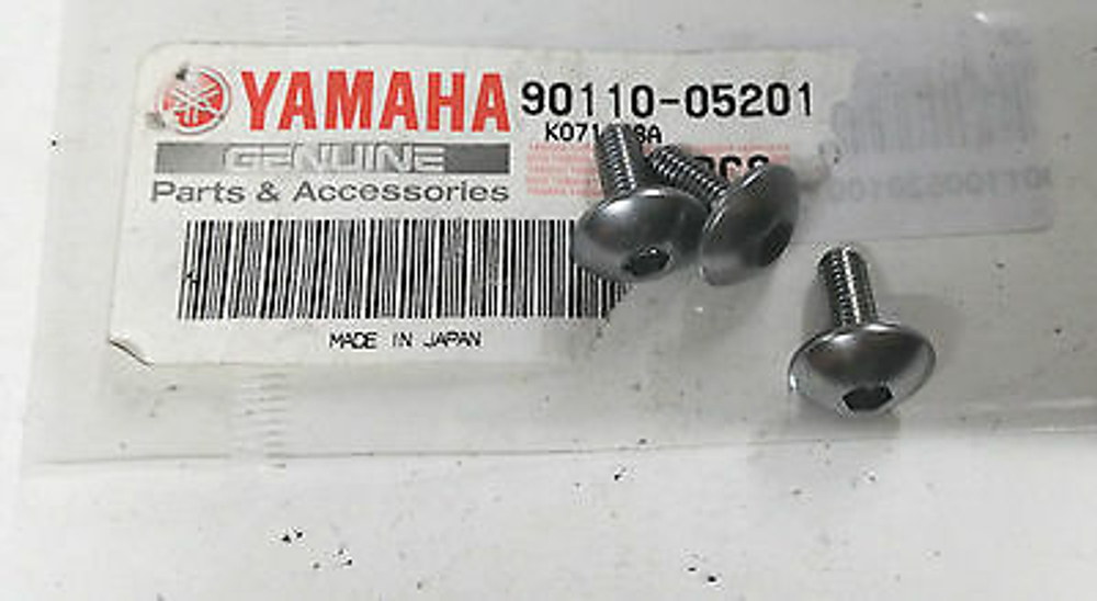 Болт Yamaha 90110-05201-00