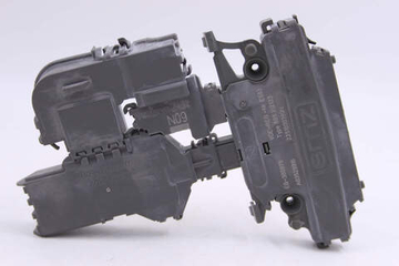 Замок дверцы 4055392551 посудомоечной машины Electrolux