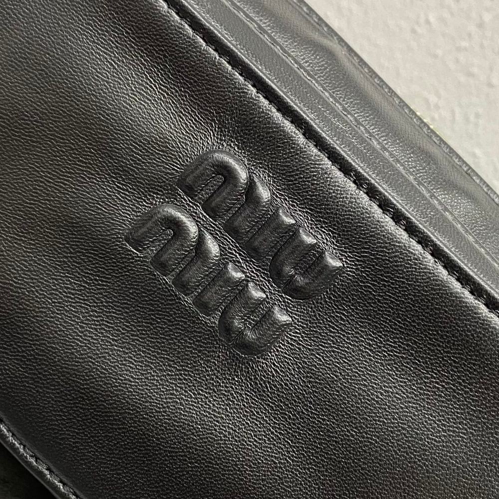 Miu Miu Leather Pocket Bag 21 cm