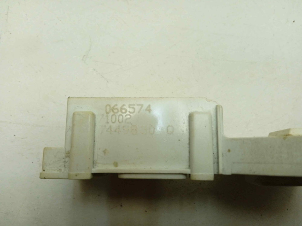 BWUA51051 кт181 Блокировка люка для стиральной машины Indesit BWUA51051 б/у