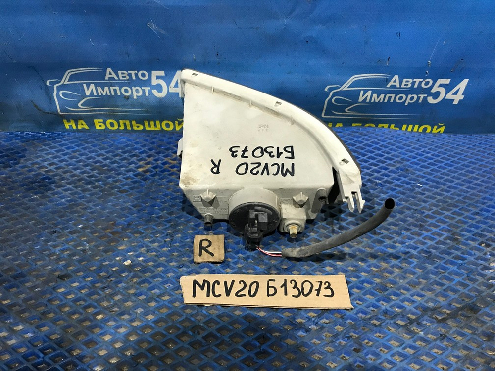 Туманка правая TOYOTA CAMRY GRACIA 1999-2001