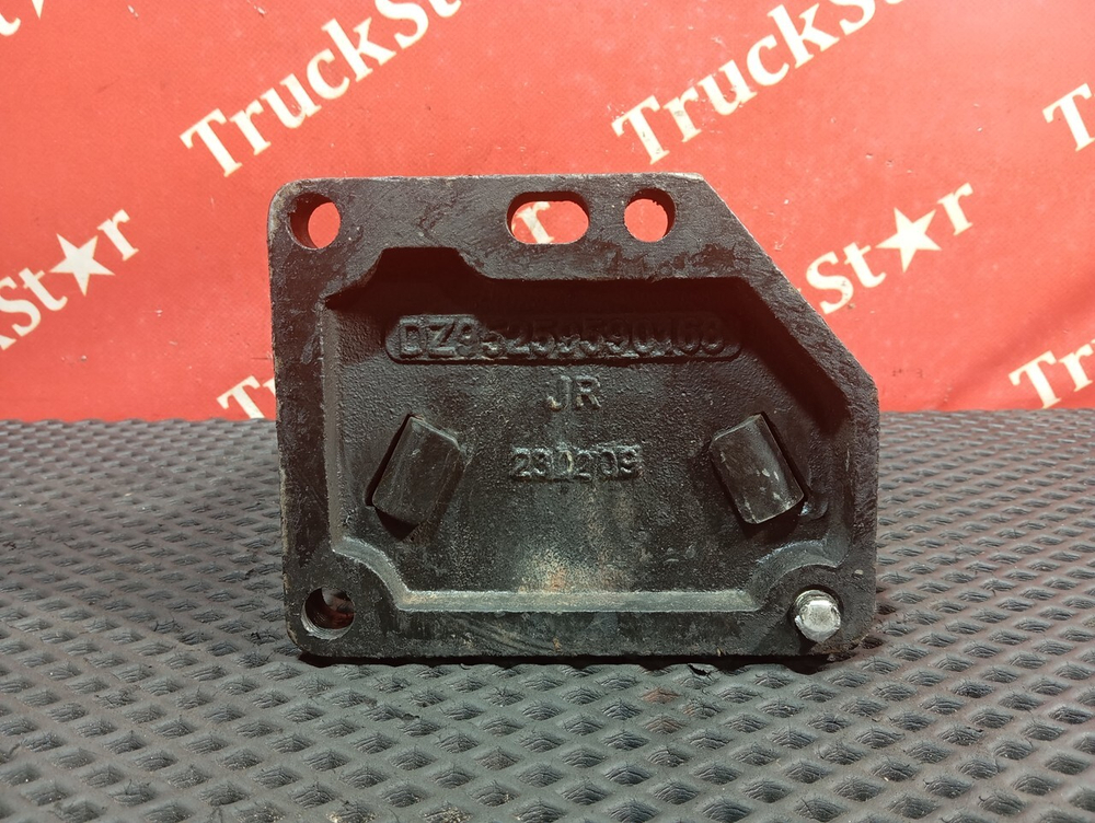 Подушка двигателя передняя правая 2024г