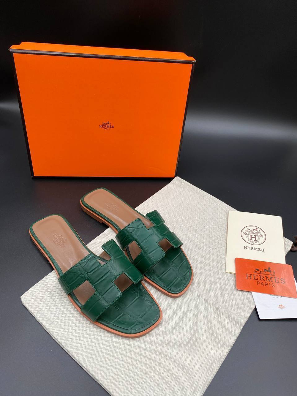 Шлепанцы Hermes из кожи крокодила, арт. 718742