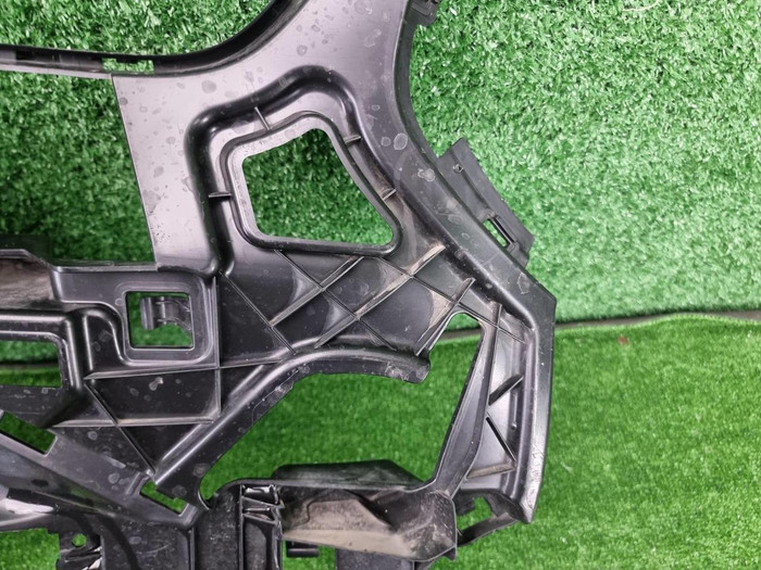 Кронштейн ПТФ правый BMW X1 F48 (2019-2022)