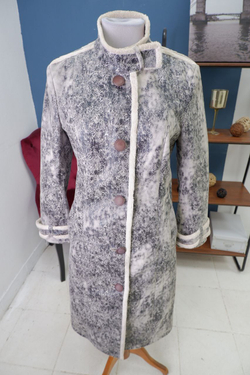 Дубленка Amalia Collection демисезонная 46 размер