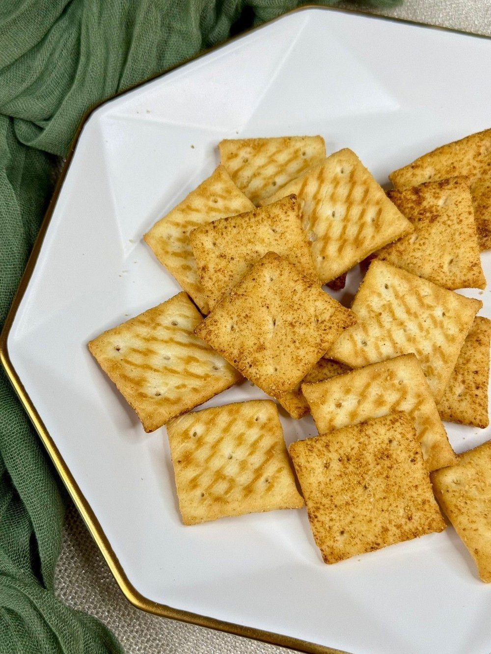 Печенье из печи крекер со вкусом грибы и сметана 180гр