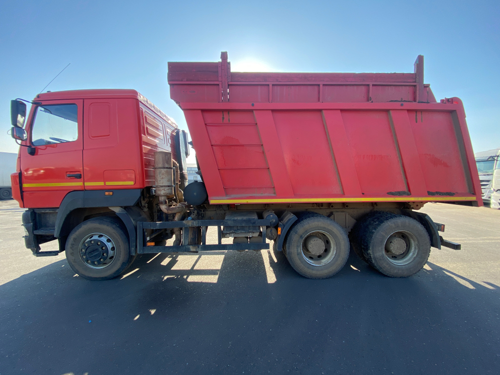 МАЗ 6501* 6x4 Самосвал 650126-8584-000 (Дизельный, 7,5 л, 292 л.с., МТ)