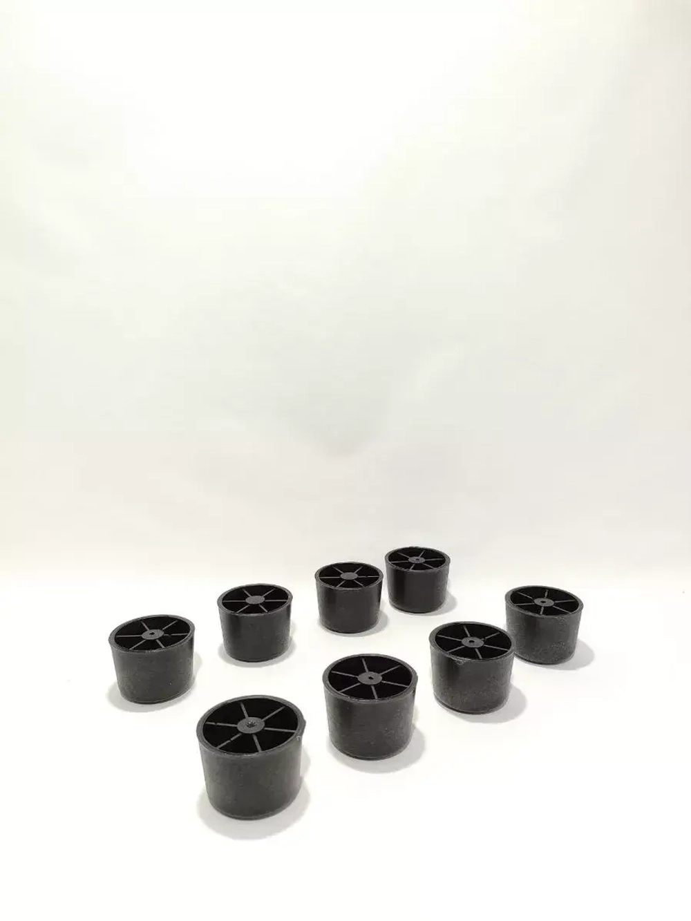 Пластиковые ножки для мебели дивана шкафа тумбочки стола