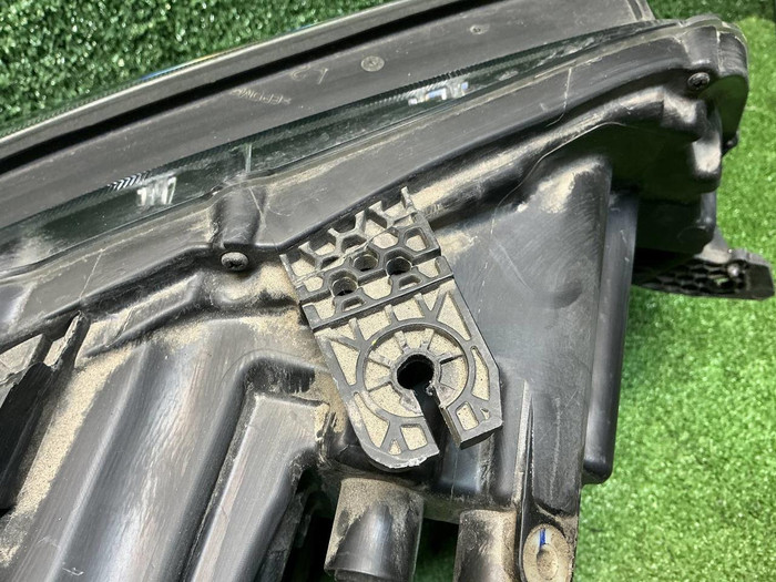 Фара левая Changan CS95 (2023-н.в.) LED