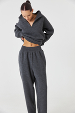 Брюки вязаные