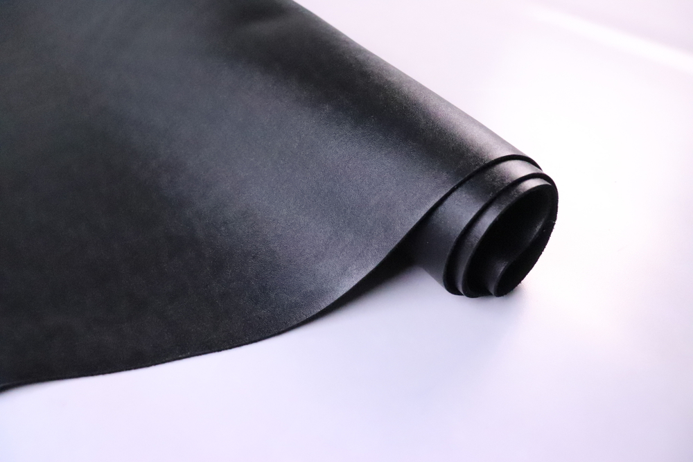 2,4-2,6 Юфть черная с лицевым покрытием + плита