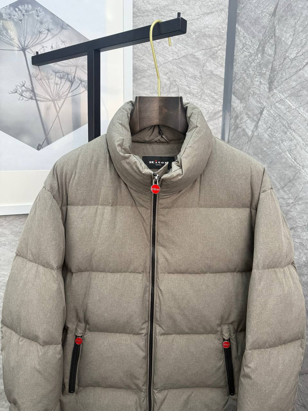 Пуховик Kiton