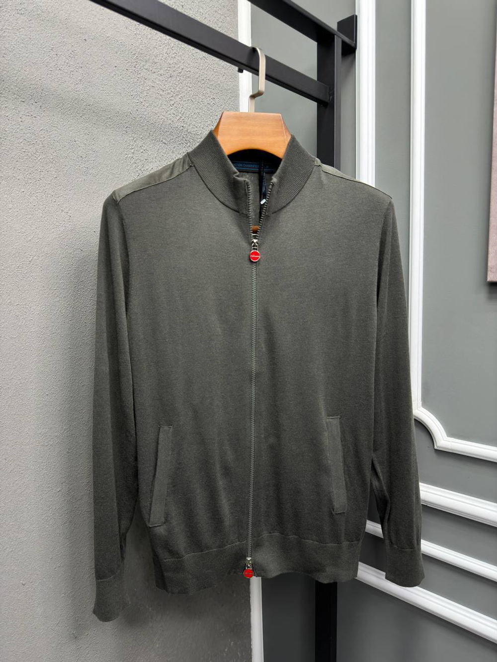 Кардиган Kiton