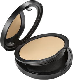 MAC Cosmetics Studio Fix Powder Plus Foundation Prefill - Матирующий пудровый тональный фон. оттенок NC12, 12 g
