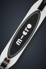 Самокат Micro Sprite Glow (светится в темноте) LED, белый