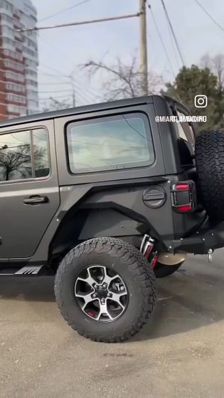 Пленка матовая черная сатин глубокий мат Matte Black Carbins