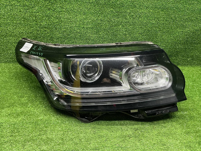 Фара правая Range Rover Vogue 4 L405 12-17 ксенон