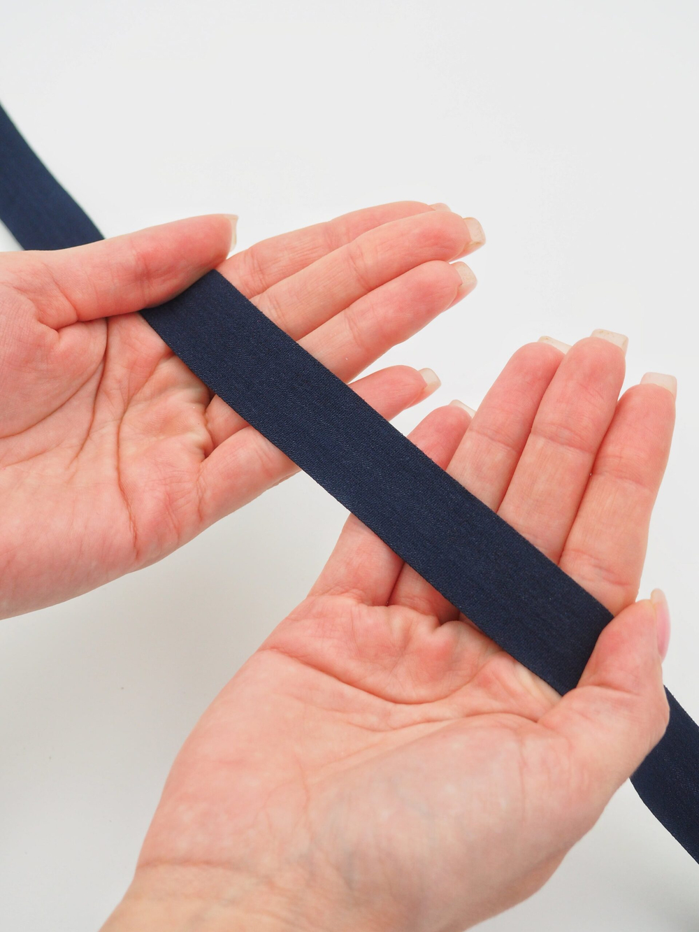 Бейка эластичная темно-синяя матовая ширина 20 мм