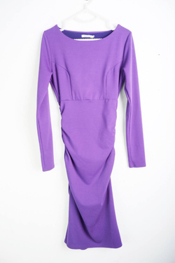 Платье Casino сочного цвета, визуально на 44 размер