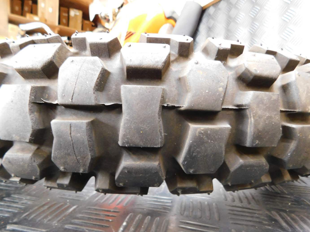 Колесо заднее Honda CRM250R 051652