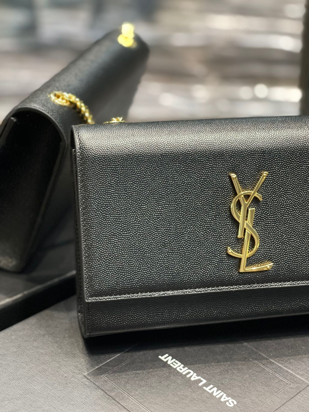 Saint Laurent Kate Medium Bag 24 cm