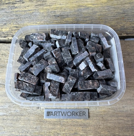 Колотый натуральный камень NS289, 350гр