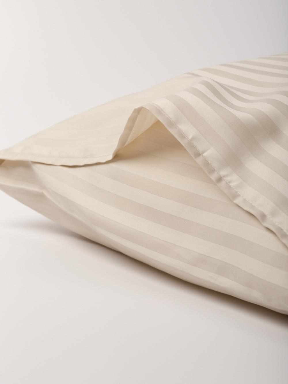 Наволочки сатин бежевые купить в интернет-магазине BLANKET