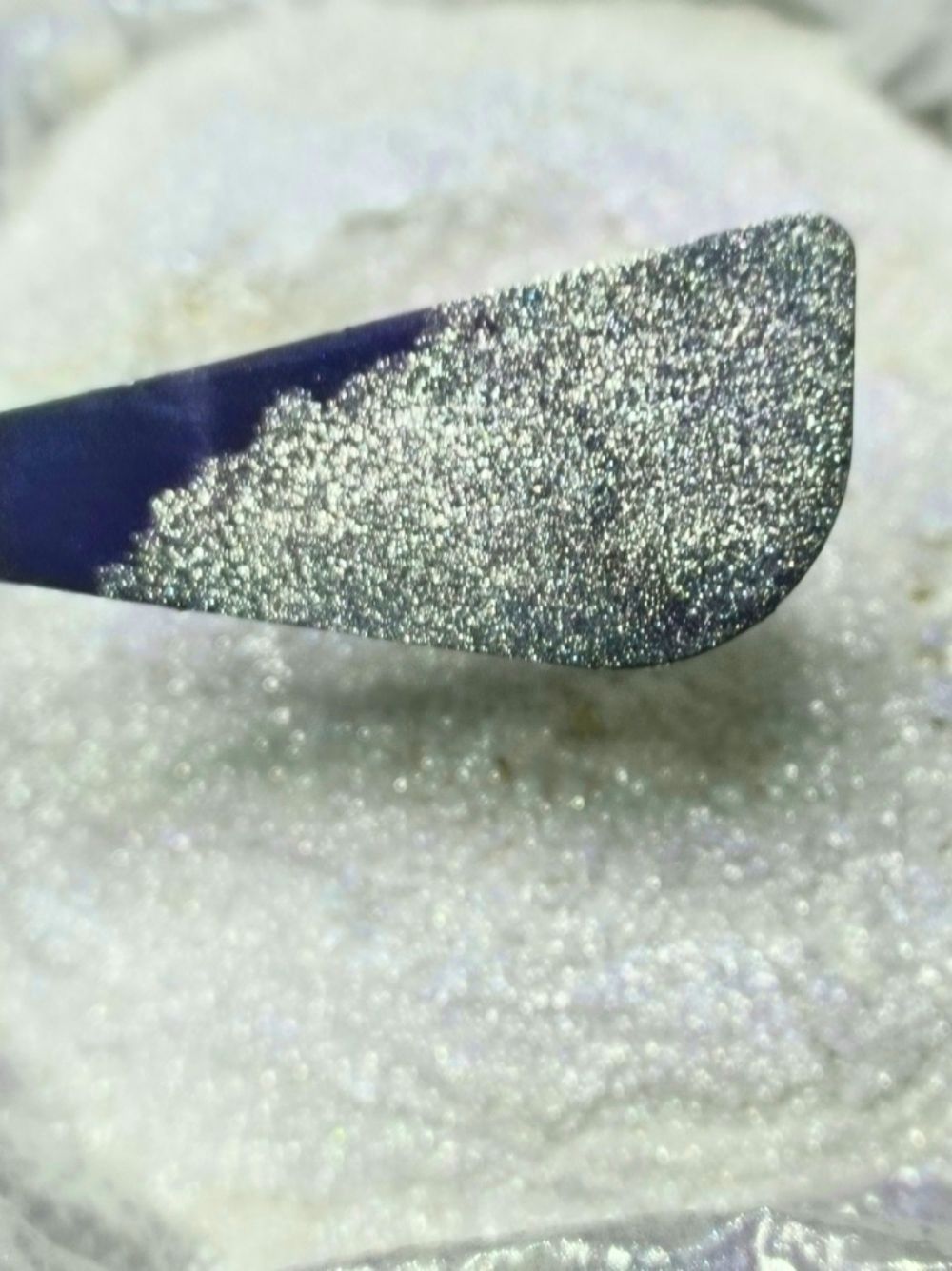 Премиум пигмент 9051 - Платиново-золотой мерцающий блеск - универсальный