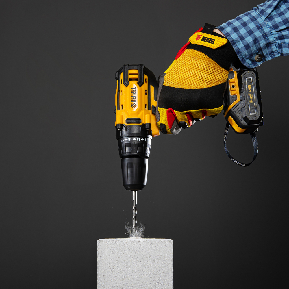 Дрель-шуруповерт аккумуляторная CDL-12-01CB, Li-Ion, 12 В, 1 акк. Denzel