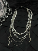 Колье многослойное из серого жемчуга, венецианского стекла и гематита, застежка из натуральной итальянской кожи "растишка".