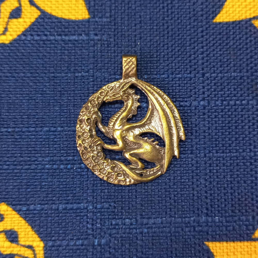 Подвеска "Дракон на луне"