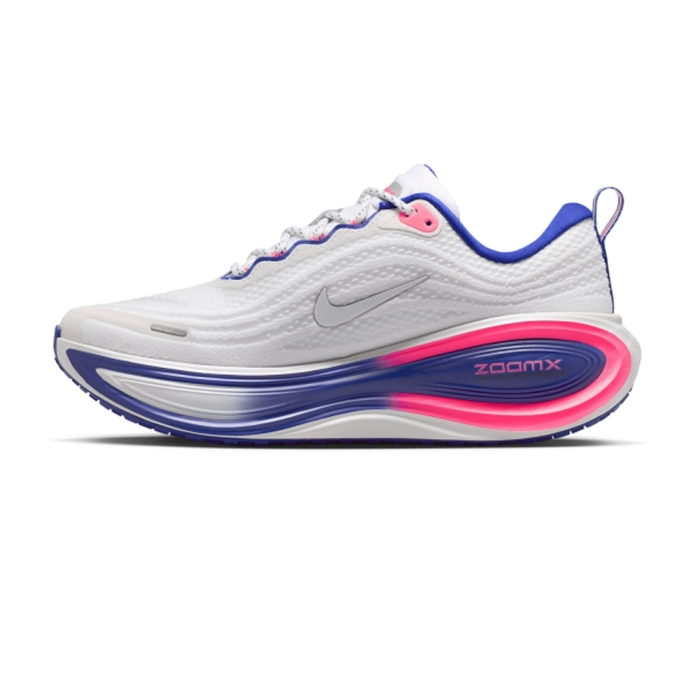 Женские Кроссовки для бега Nike VOMERO PLUS - WHITE/METALLIC SILVER/CONCORD/HYPER PINK