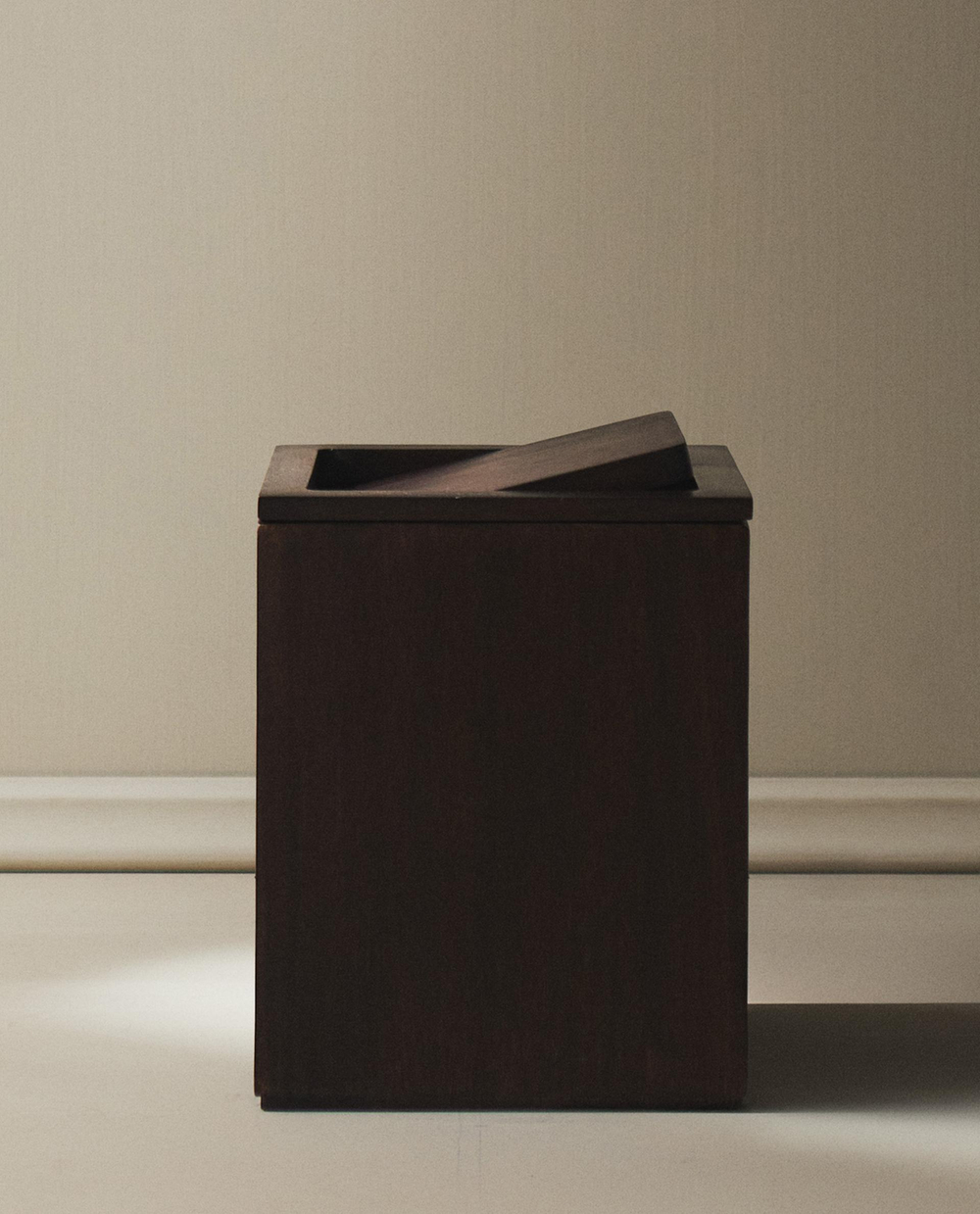 Zara Home ведро для мусора, дерево, светло-бежевый · 9539/743
