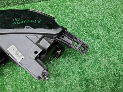 Фара правая Geely Coolray (2019-2023) LED