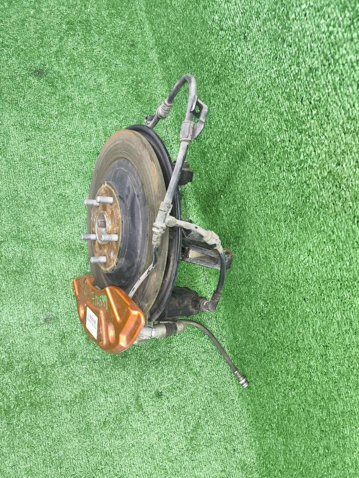 Кулак задний левый Changan Uni-K (20-нв)