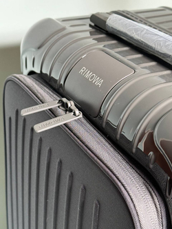 Чемодан Rimowa