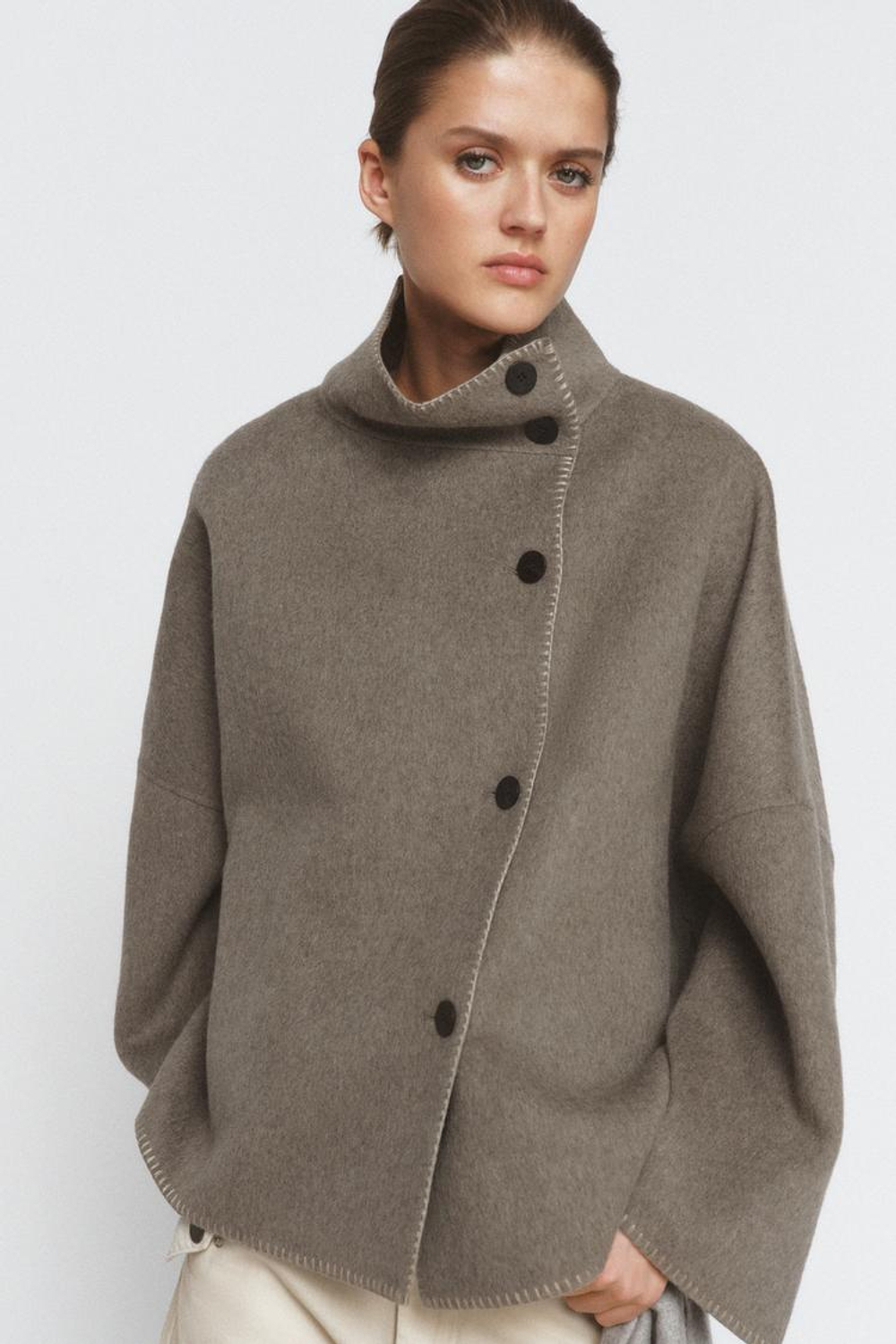 ZARA КУРТКА ИЗ СМЕСОВОЙ ШЕРСТИ С КОНТРАСТНОЙ СТРОЧКОЙ — ZW COLLECTION, СЕРОВАТО-КОРИЧНЕВЫЙ