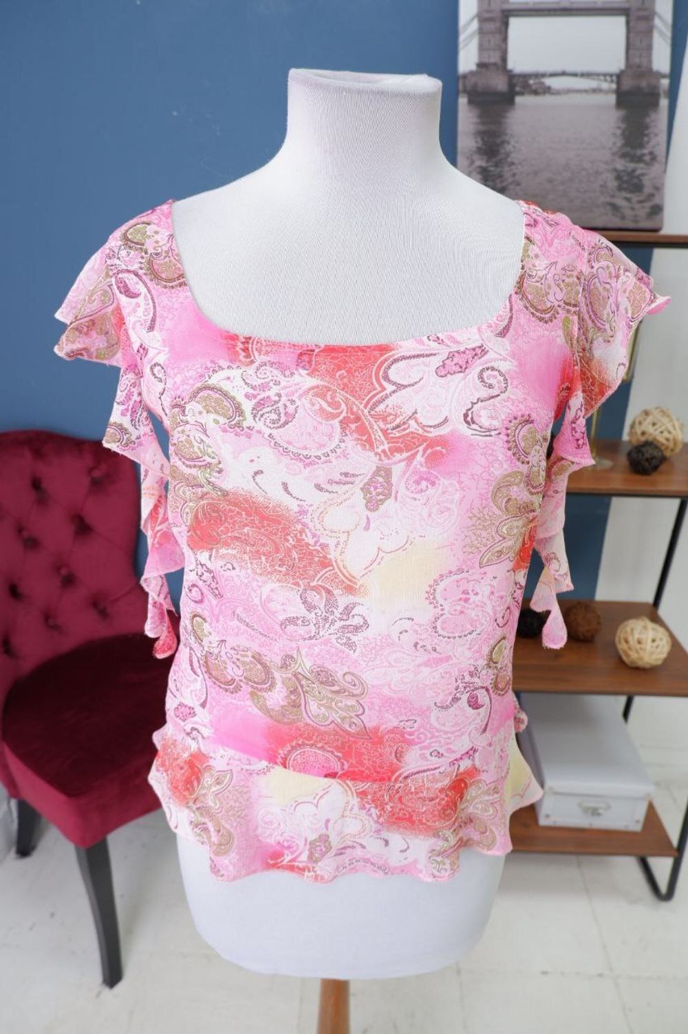 Блузка с цветами 48 размер