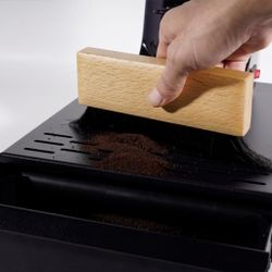 Кисточка щетка для чистки кофейного оборудования 16,5*10 см дерево P.L.- Barbossa