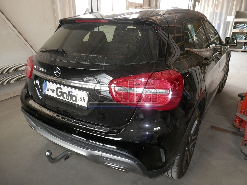 Фаркоп оцинкованный Galia M134C для Mercedes GLA-Class 2014-, Infiniti Q30 2016-(паспорт и сертификат в комплекте)(без электрики)