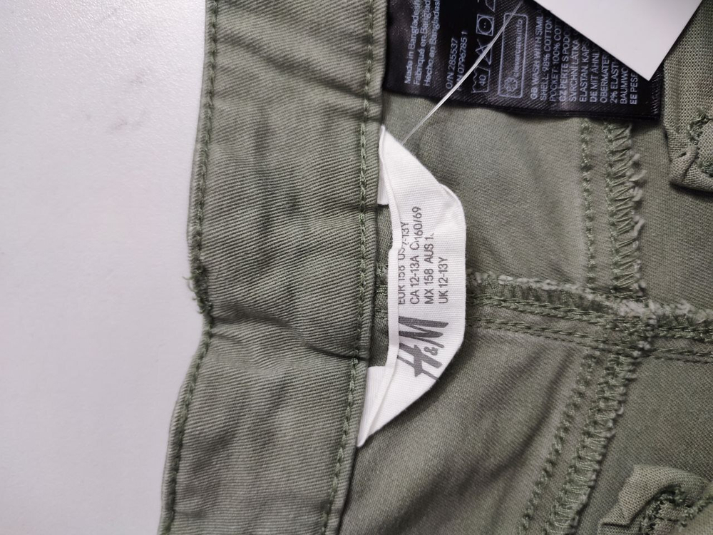 Шорты H&M лаконичные на 12-13 лет