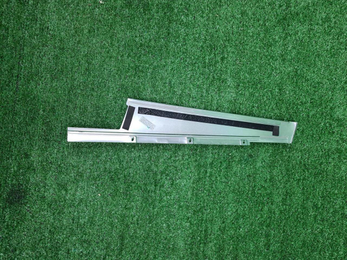 Молдинг двери левый Mercedes S W222 (2013-2020)