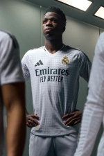 Футболка adidas Real Madrid 24/25 Home Authentic