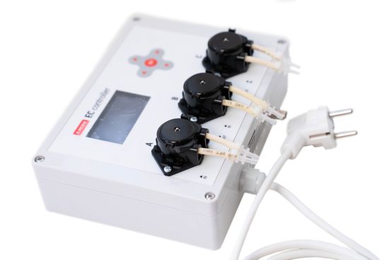 Регулятор автоматической подачи удобрений E-MODE EC Lite